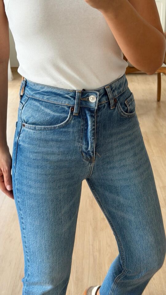 Taşlamalı Kesik Jean 2402