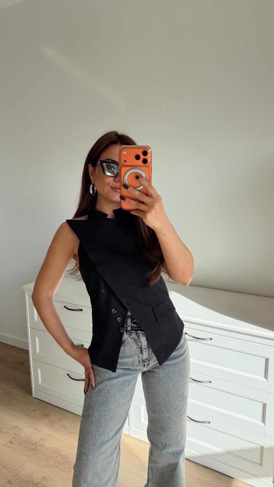 Siyah Çizgili Tasarım Yelek