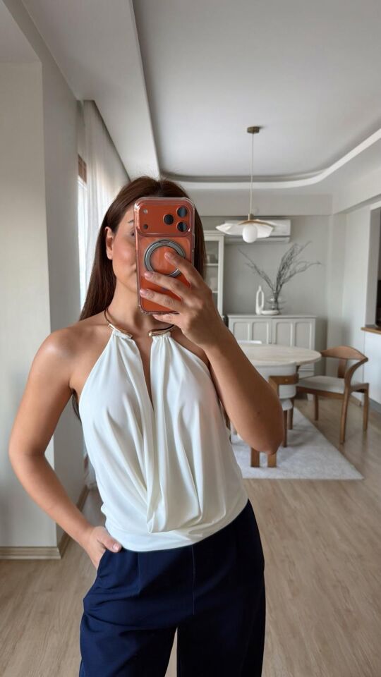 Jarse Aksesuarlı Bluz Beyaz