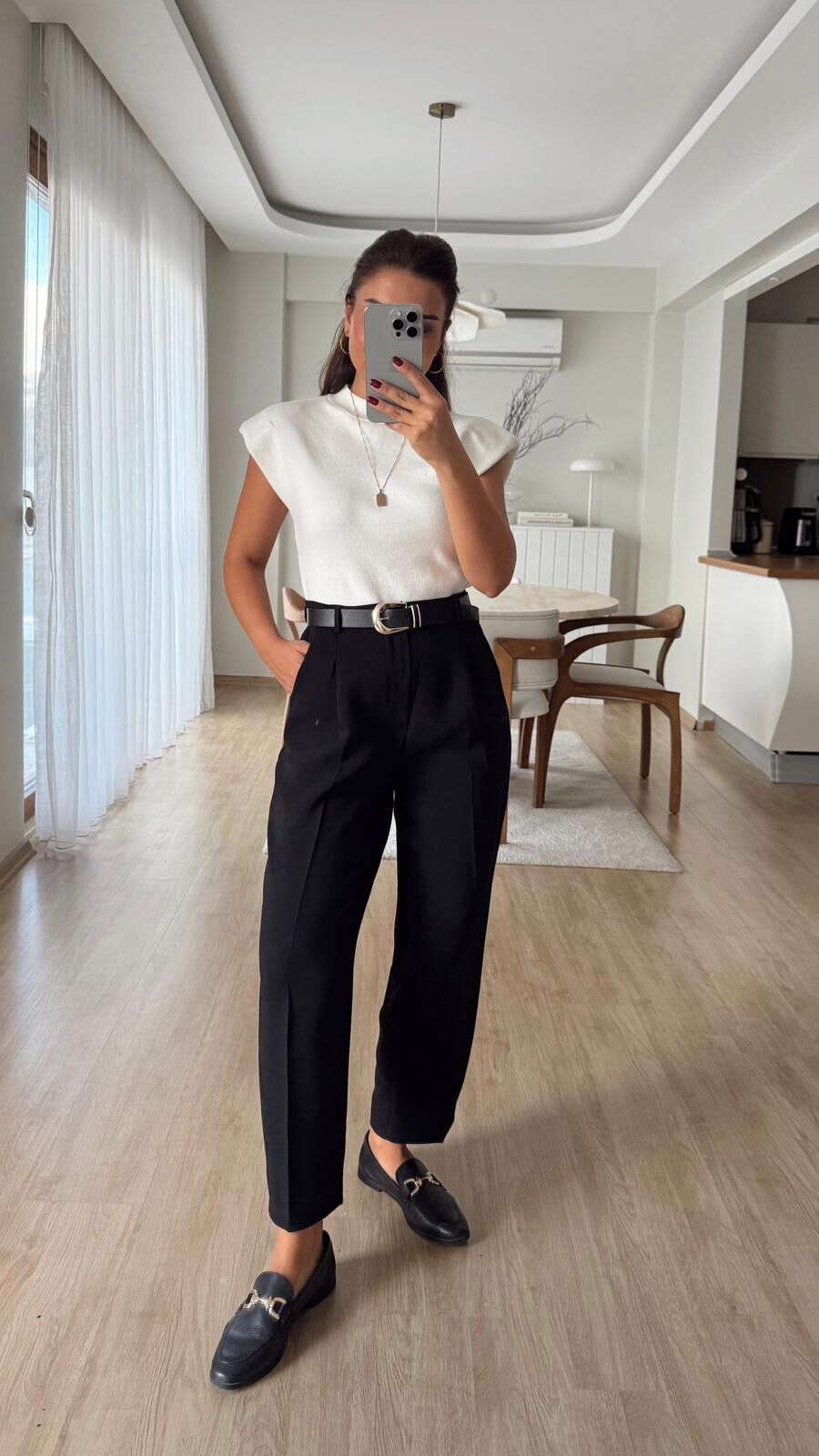 Kemerli Siyah Havuç Pantolon