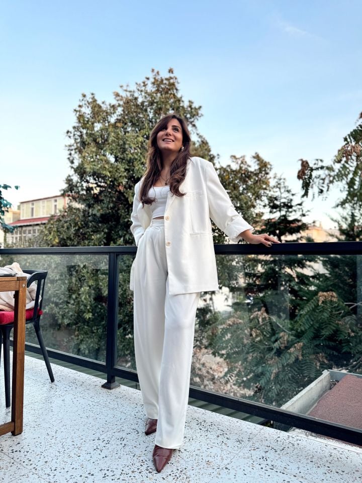 Kırık Beyaz Kemik Düğme Blazer