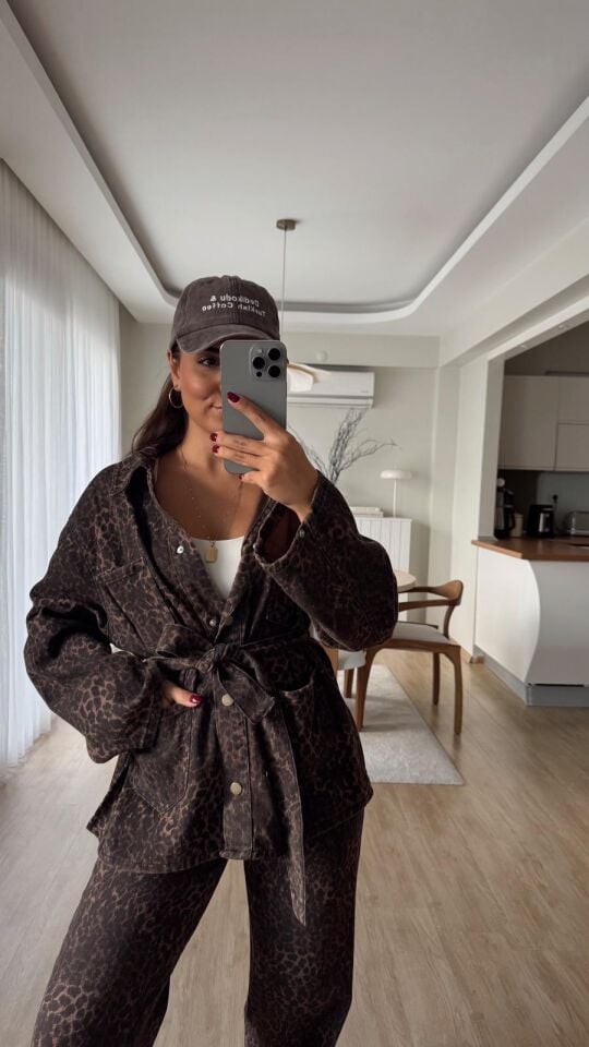 Leopar Kuşaklı Ceket