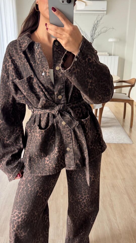 Leopar Kuşaklı Ceket