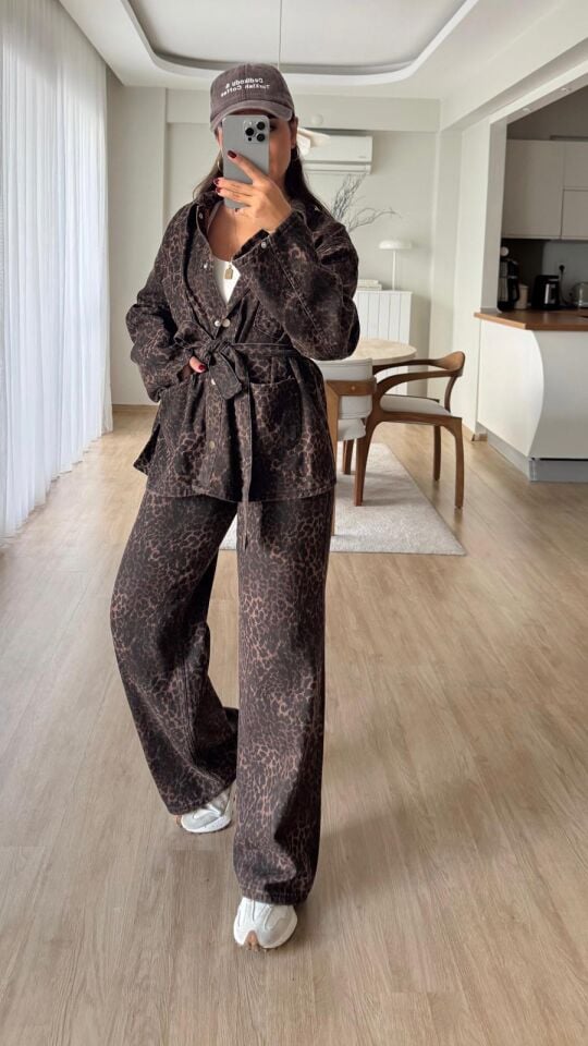 Leopar Kuşaklı Ceket