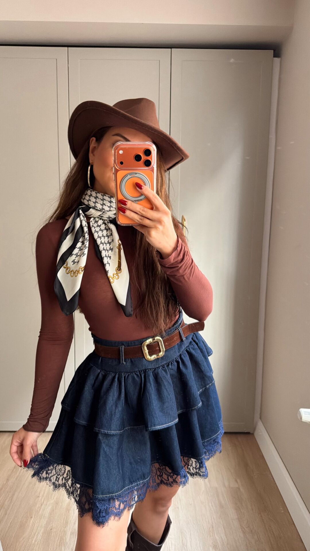 Bisiklet Yaka Transparan Bluz Kahve