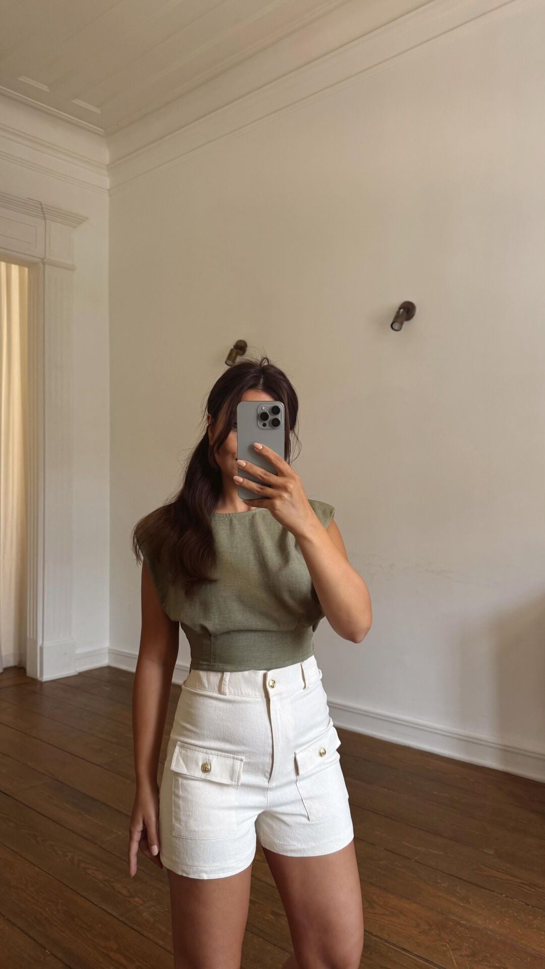 Gold Düğme Cepli Şort