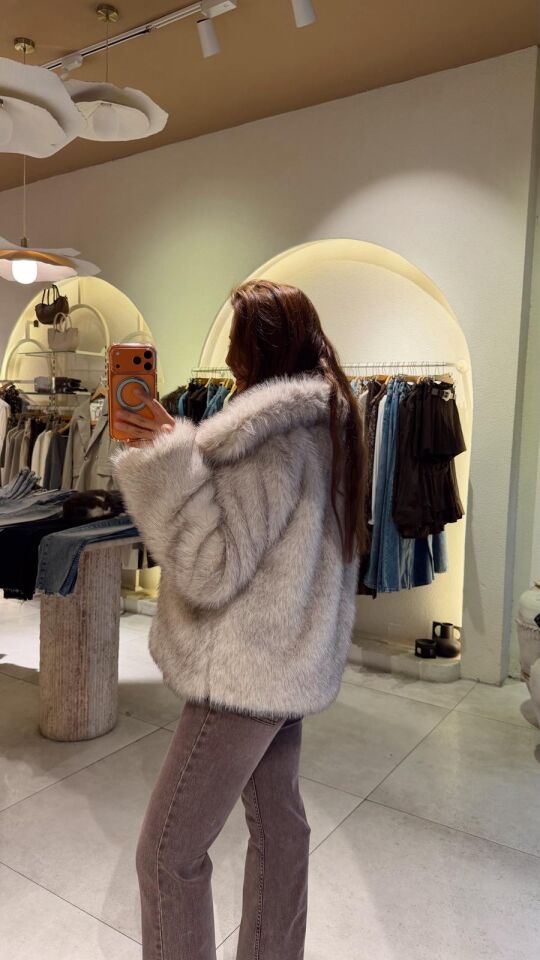 Şal Yaka Kırçıllı Ekru Kürk