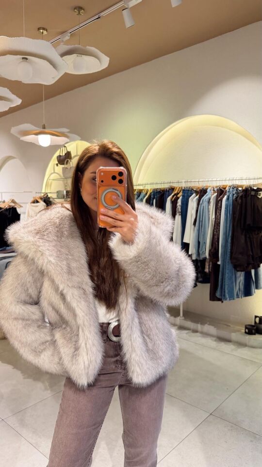 Şal Yaka Kırçıllı Ekru Kürk