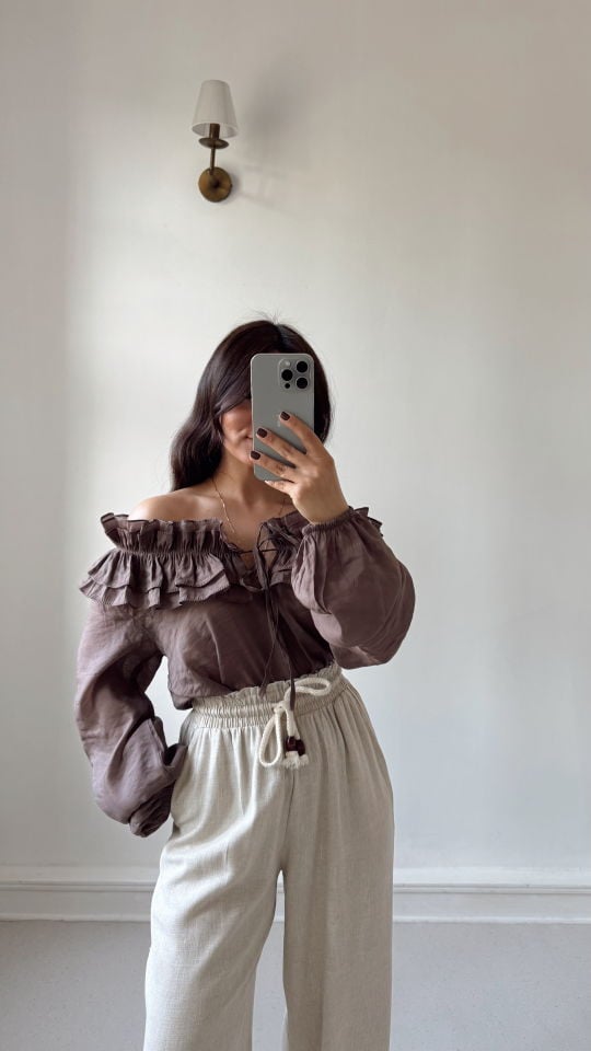 Fırfır Yaka Kahve Bluz