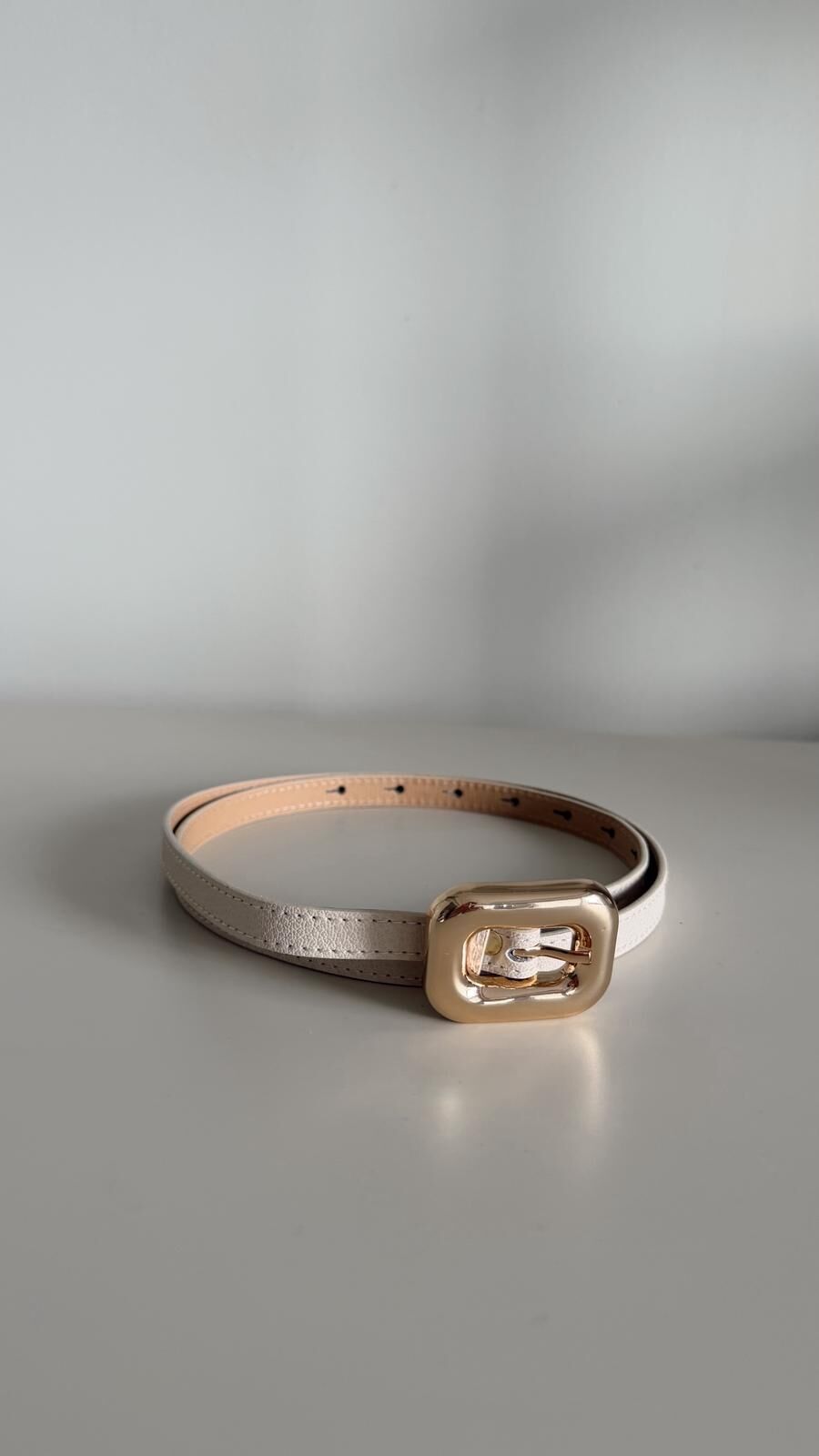 Kare İnce Kemer Bej