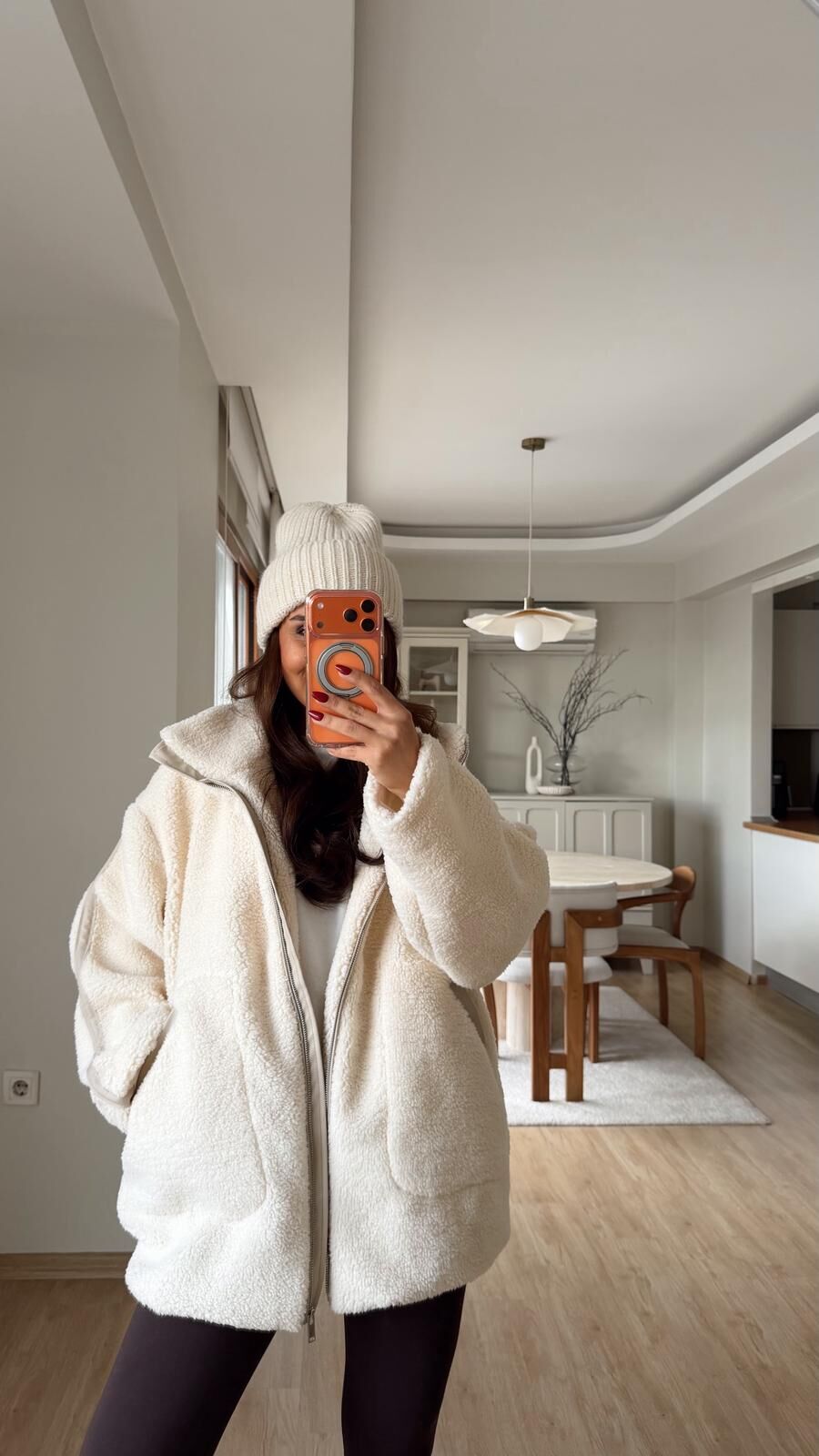 Deri Detaylı Peluş Ceket